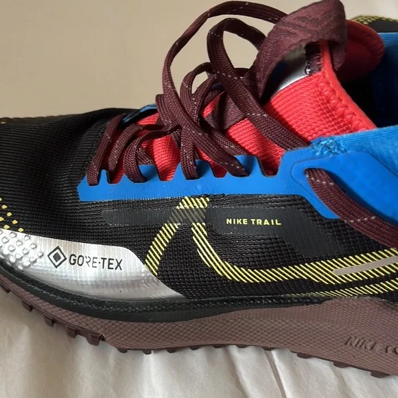 Womens nike trail gore Tex shoes - Picture 6 of 8